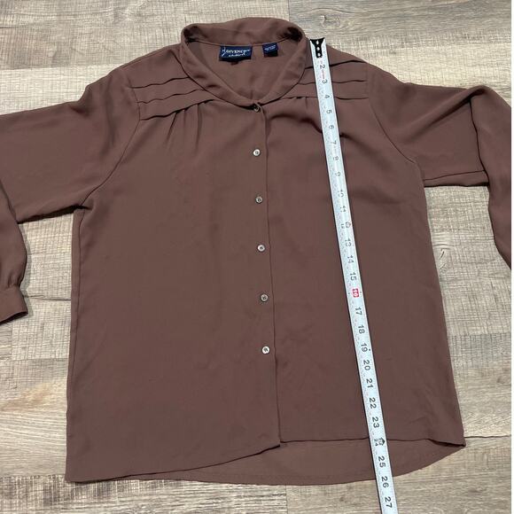 Givenchy for Chesa VTG 70s Button Up Shirt Size 10 Brown Minimalist Pintuck Top - Picture 5 of 6